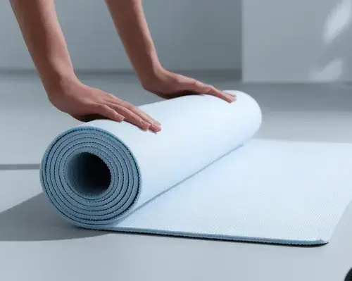 Stüdyoda güne başlarken — yoga matları